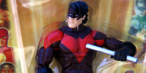 Awesome Toy Picks: 'New 52' Nightwing and Jeff Smith's BONE
