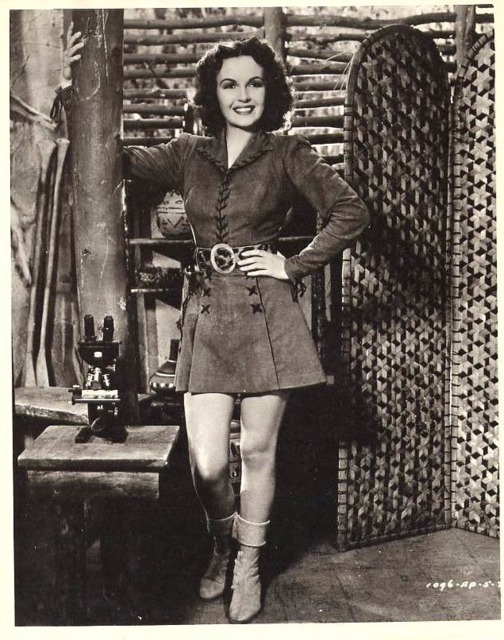 Frances Gifford as Nyoka in Jungle Girl (1941)